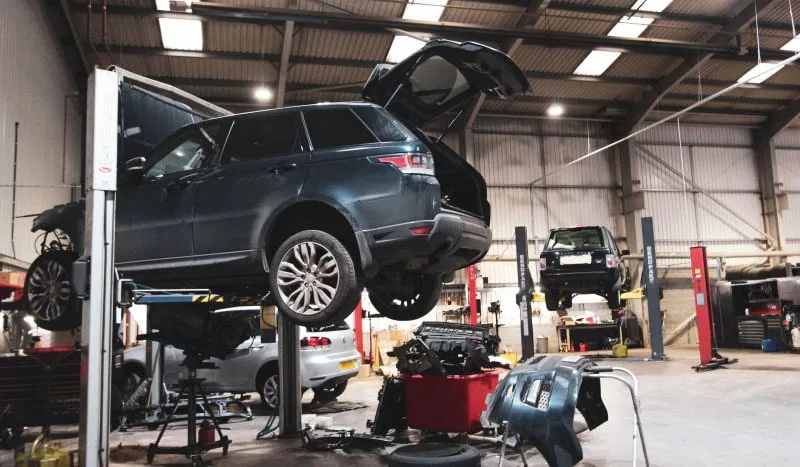 chi phí bảo dưỡng gầm xe land rover