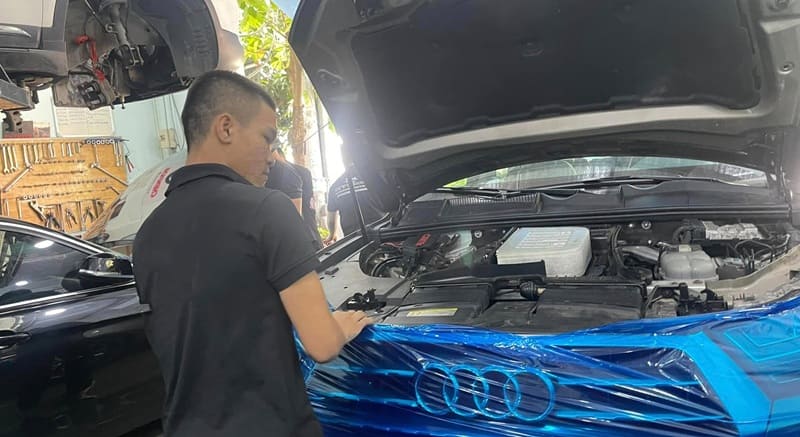 kiểm tra tổng quát xe audi